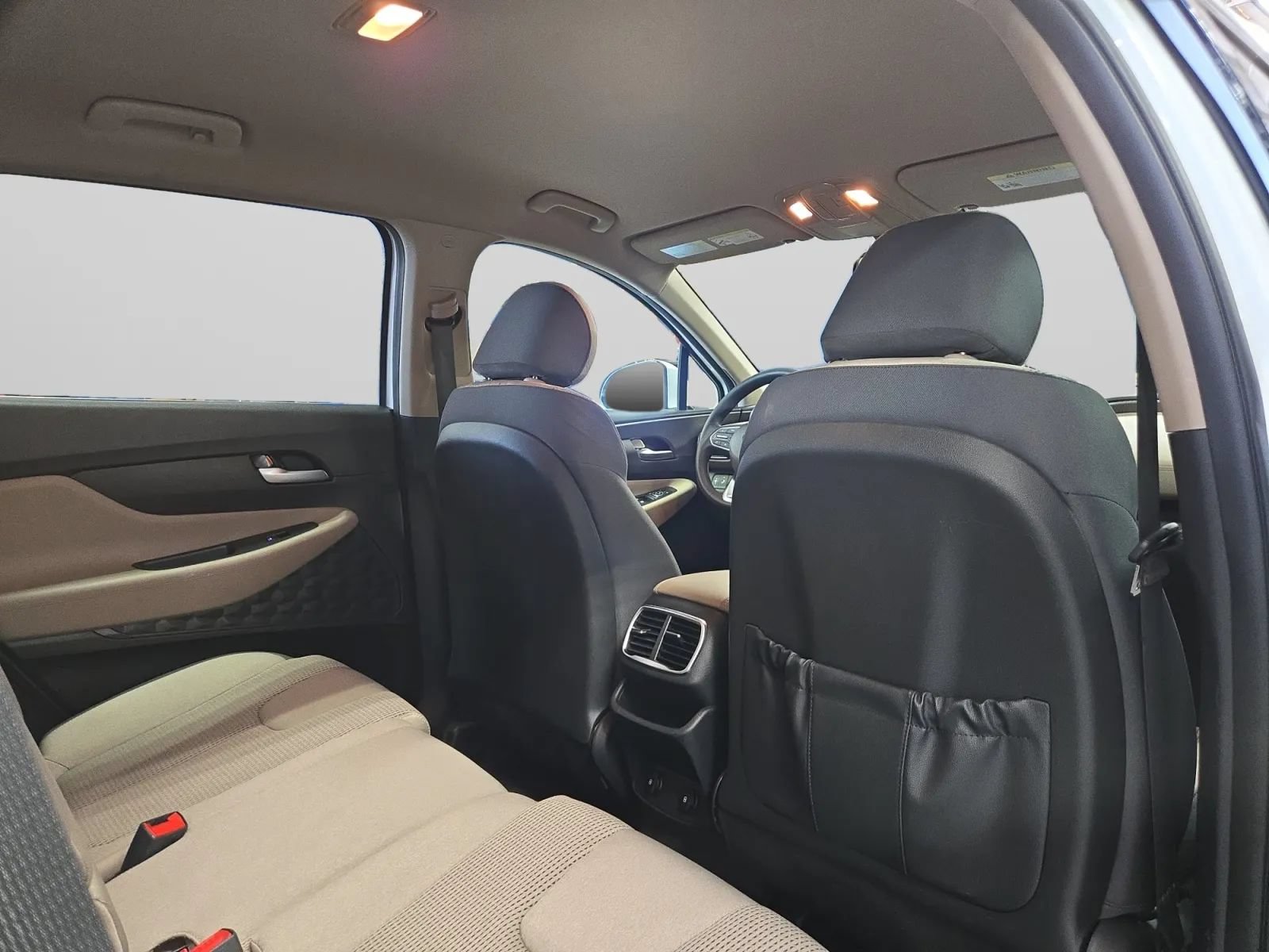 Used 2019 Hyundai Santa Fe SEL FWD image 30