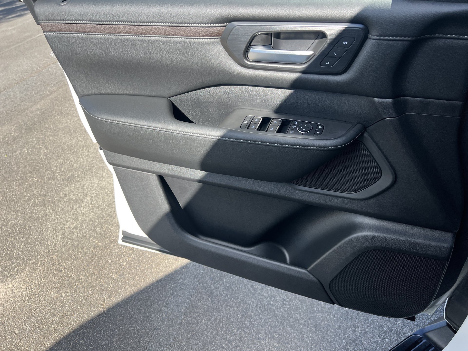 New 2026 Nissan Armada SL AWD/4WD image 13