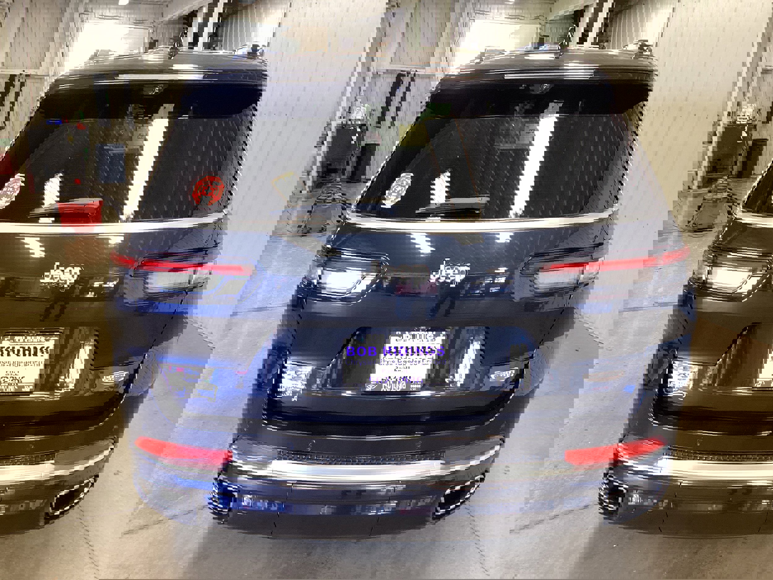 Used 2024 Jeep Grand Cherokee L Summit w/ Advanced Protech Group IV image 4