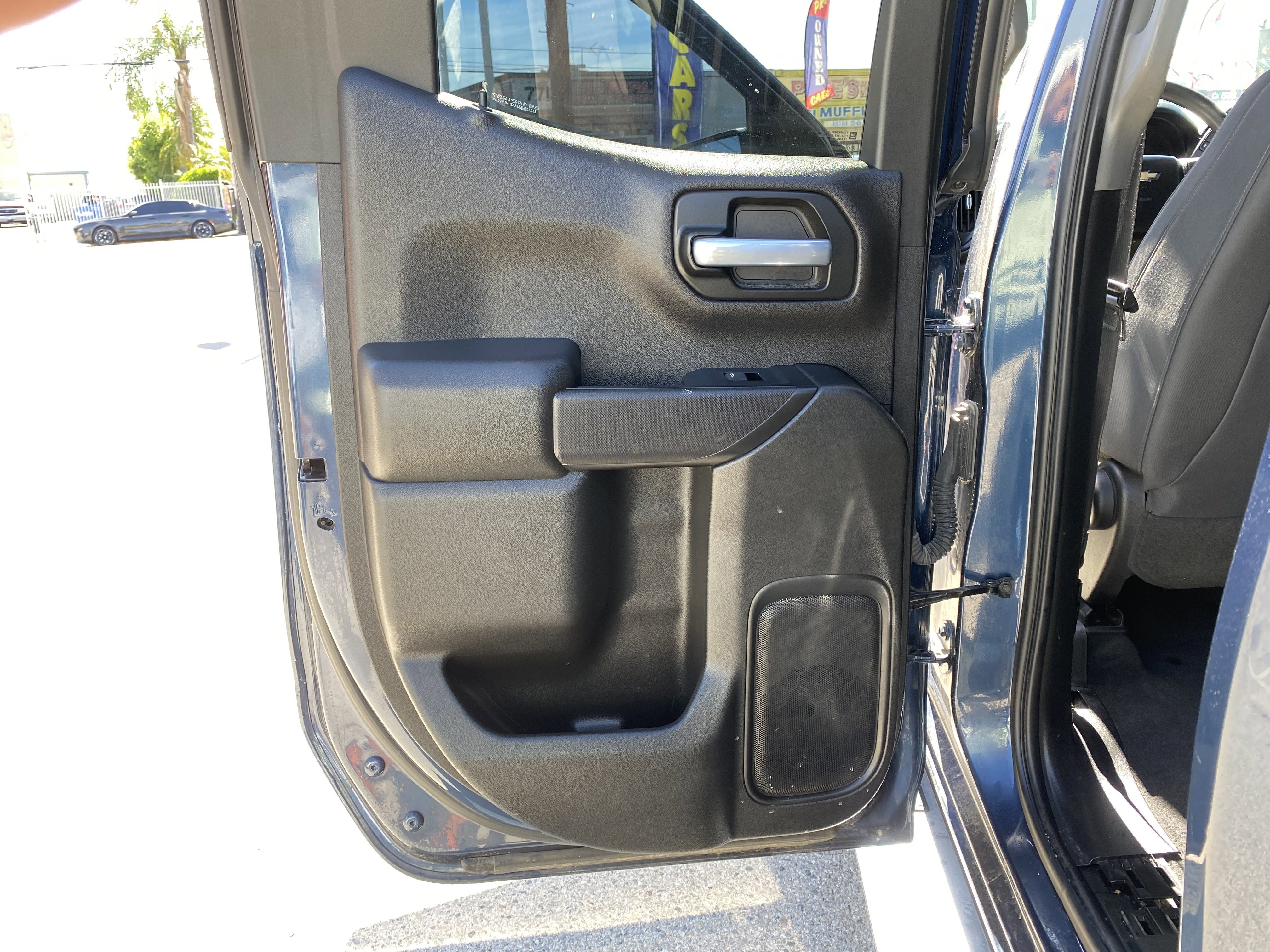 Used 2019 Chevrolet Silverado 1500 Custom w/ Custom Value Package RWD image 17