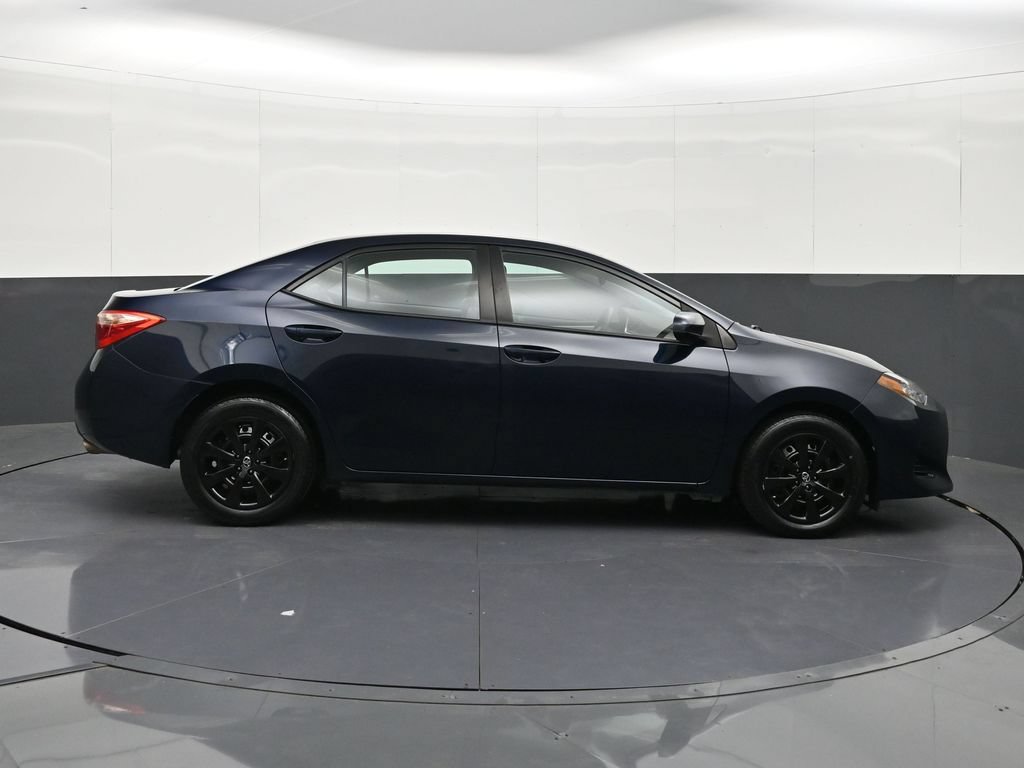 Used 2017 Toyota Corolla LE FWD image 6