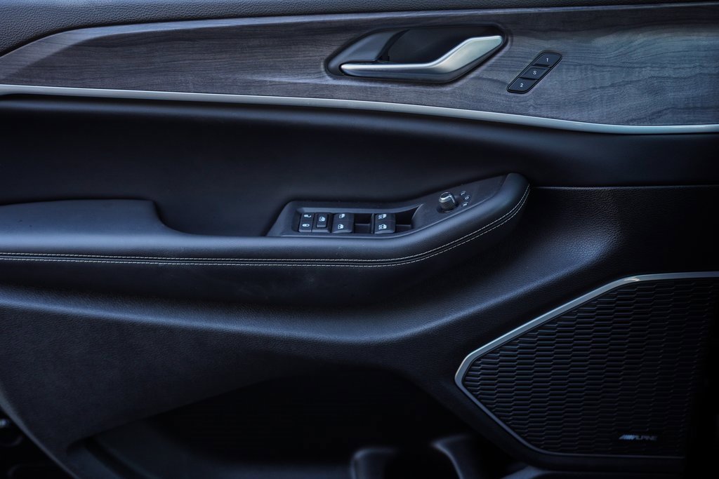 Used 2023 Jeep Grand Cherokee 4WD 4xe image 33