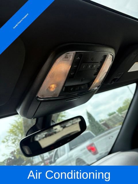 Used 2019 Jeep Grand Cherokee Trailhawk w/ Trailhawk Luxury Group AWD/4WD image 28