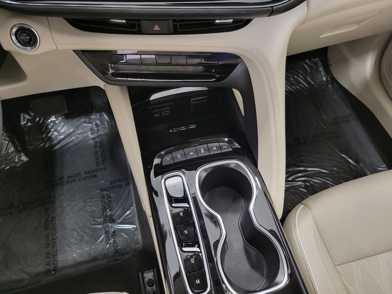 Used 2023 Buick Envision Avenir image 17