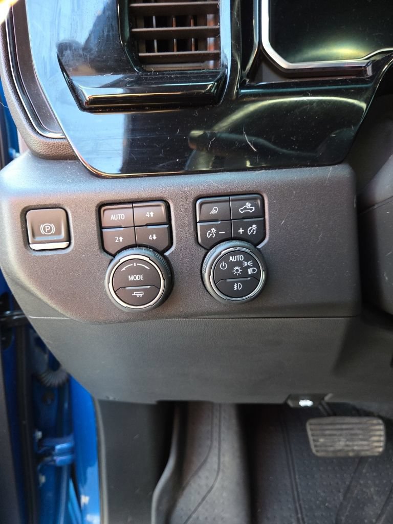 Used 2022 Chevrolet Silverado 1500 ZR2 AWD/4WD image 11
