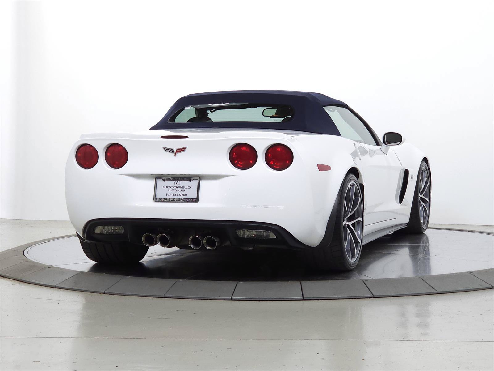 Used 2013 Chevrolet Corvette 427 w/ 1SC Preferred Equipment Group RWD image 11
