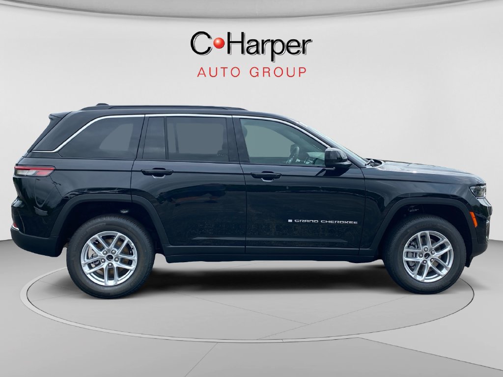 New 2026 Jeep Grand Cherokee Laredo X AWD/4WD image 2