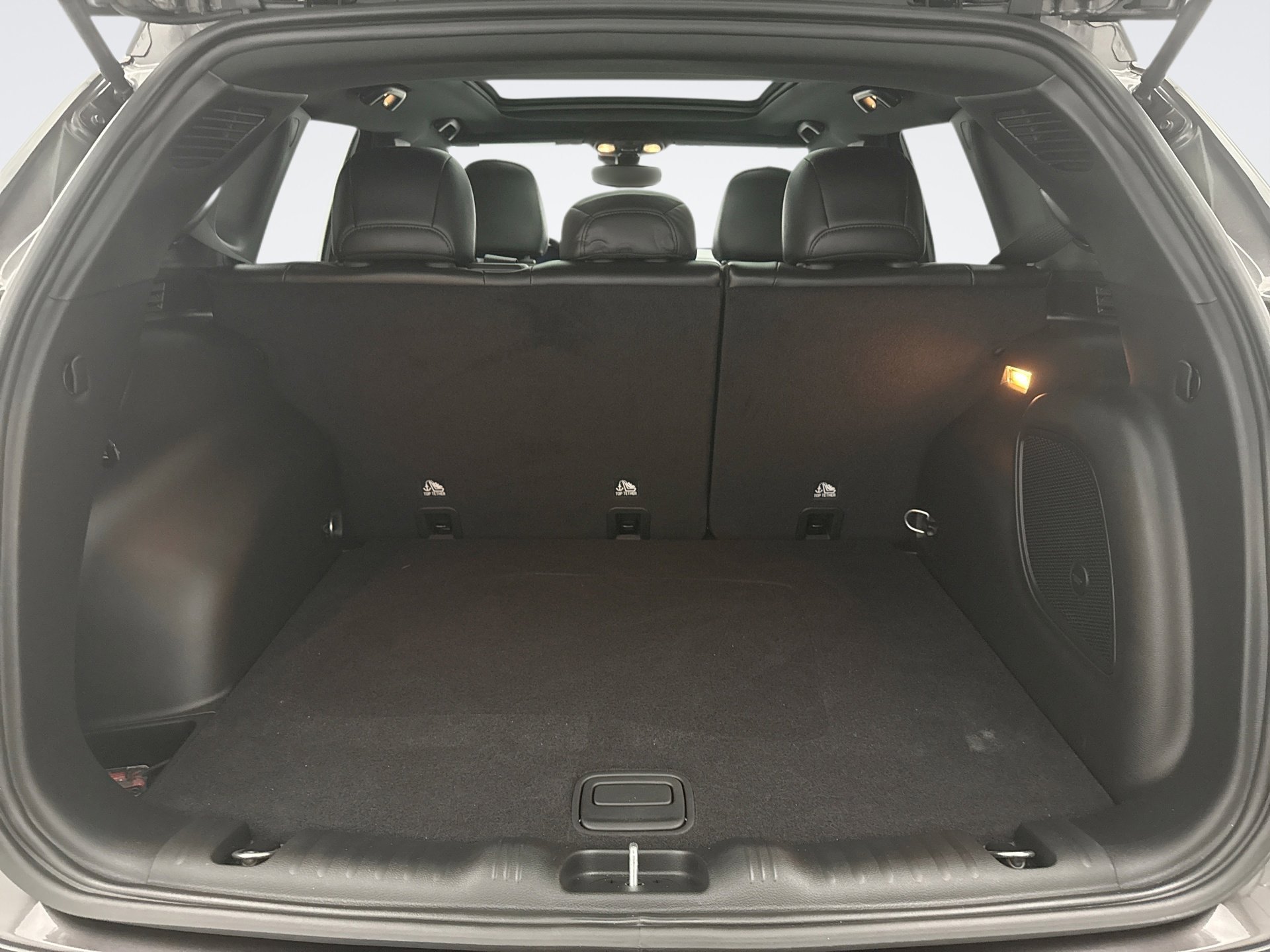 Used 2023 Jeep Compass Trailhawk w/ Sun and Sound Group image 21