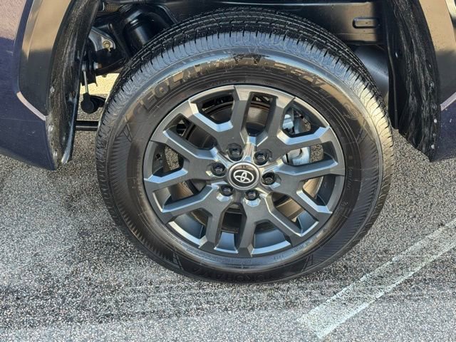 Used 2026 Toyota Tundra Platinum image 9