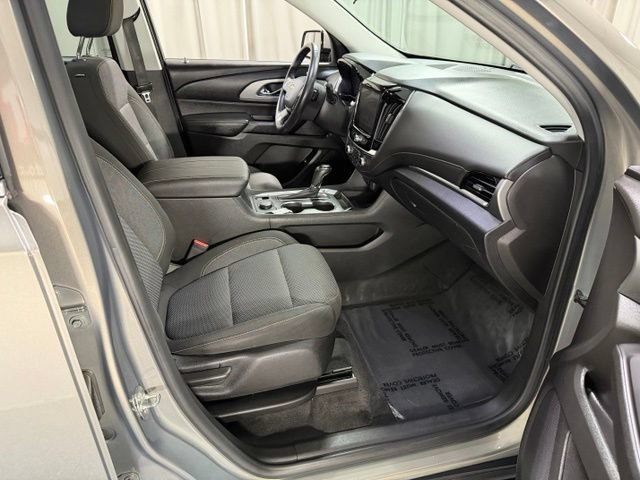 Used 2019 Chevrolet Traverse LT w/ LPO, Floor Liner Package AWD/4WD image 12