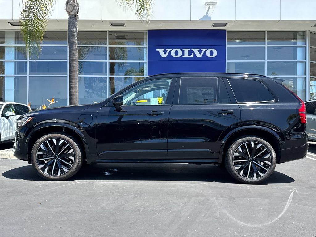New 2026 Volvo XC90 T8 Ultra w/ Protection Package Premier AWD/4WD image 2