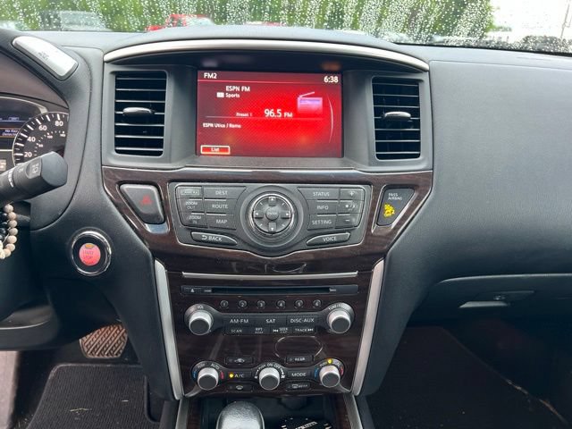 Used 2013 Nissan Pathfinder Platinum w/ Platinum Premium Pkg AWD/4WD image 17