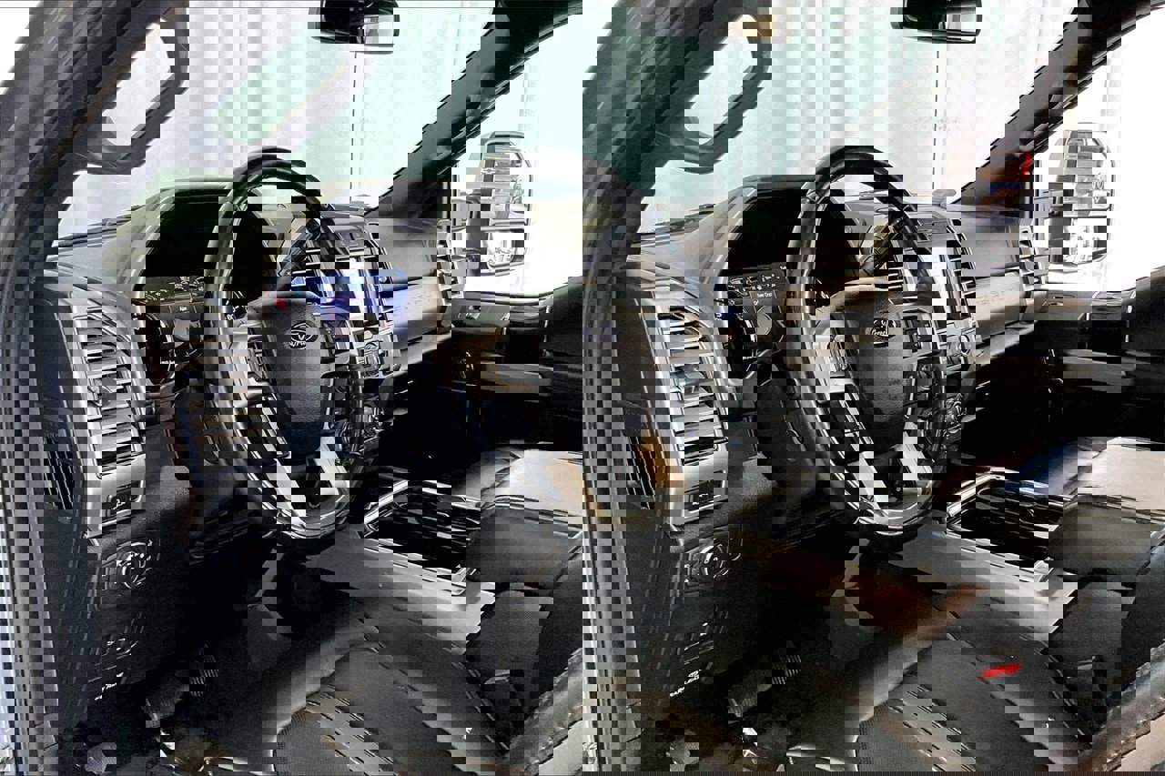 Certified 2021 Ford F250 Platinum w/ Tremor Off-Road Package image 14