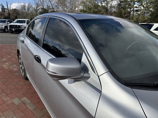 Used 2016 Honda Accord EX-L image 18