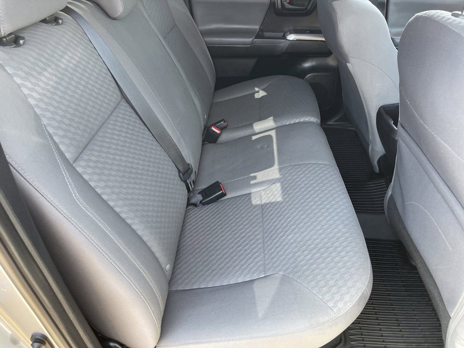 Used 2021 Toyota Tacoma SR5 RWD image 15