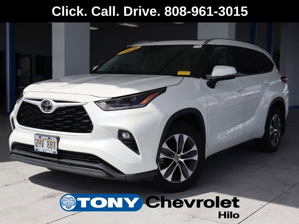 Used 2021 Toyota Highlander XLE image 1