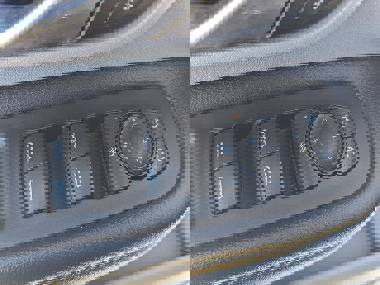 Used 2020 GMC Terrain SLE image 21