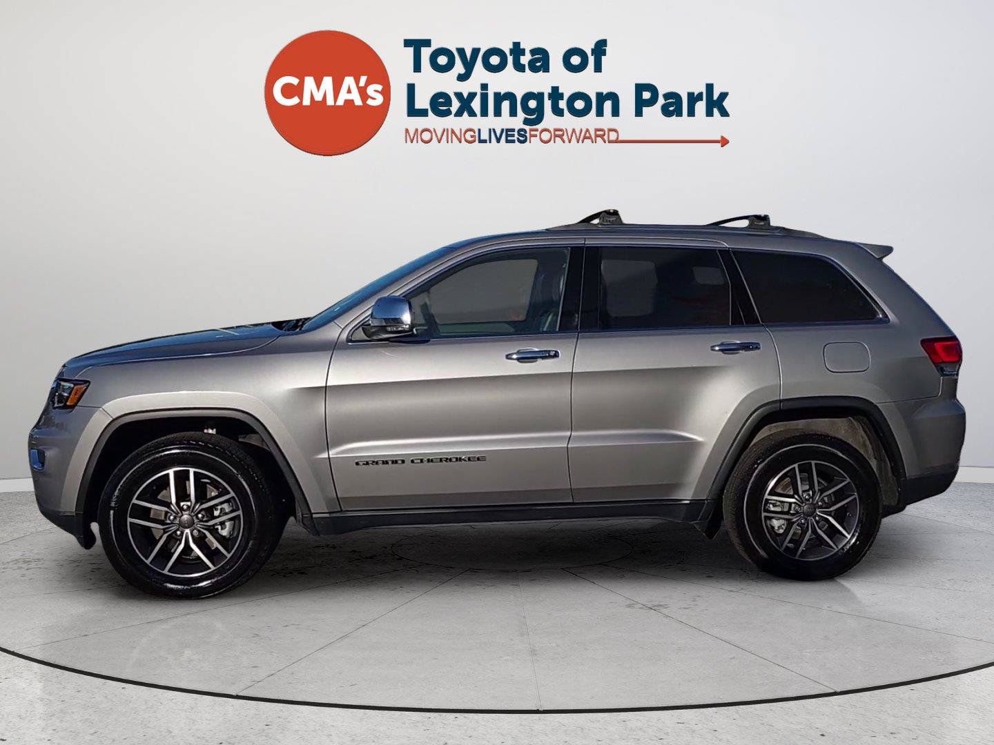 Used 2021 Jeep Grand Cherokee Limited AWD/4WD image 2