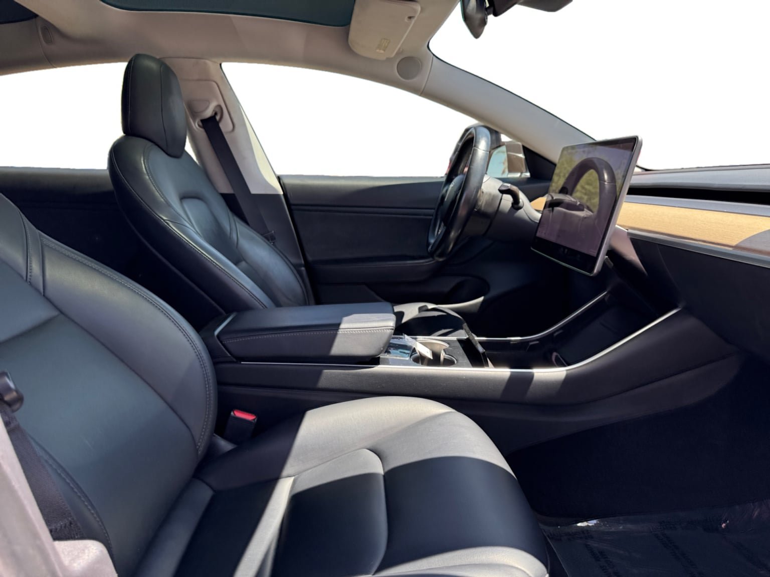 Used 2018 Tesla Model 3 Mid Range RWD image 17