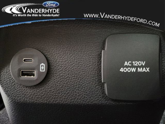 Used 2025 Ford Ranger Lariat w/ FX4 Off-Road Package AWD/4WD image 16