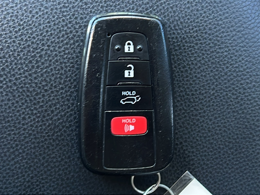 Used 2024 Toyota RAV4 XLE w/ Convenience Package FWD image 23