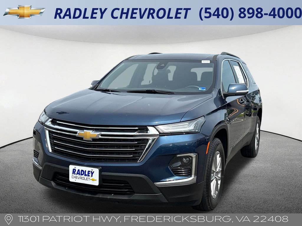 Certified 2023 Chevrolet Traverse LT FWD image 1