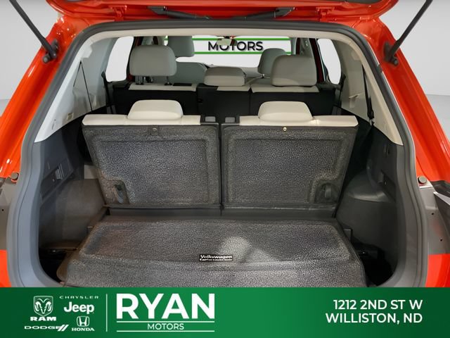 Used 2019 Volkswagen Tiguan SE FWD image 11