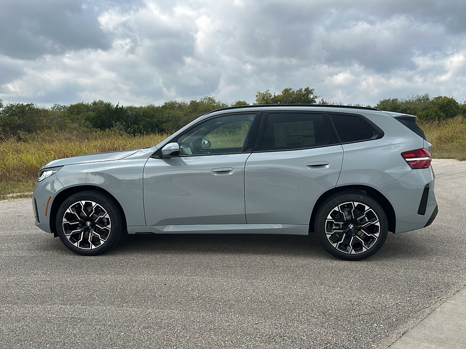 New 2026 BMW X3 xDrive30 w/ Premium Package image 5