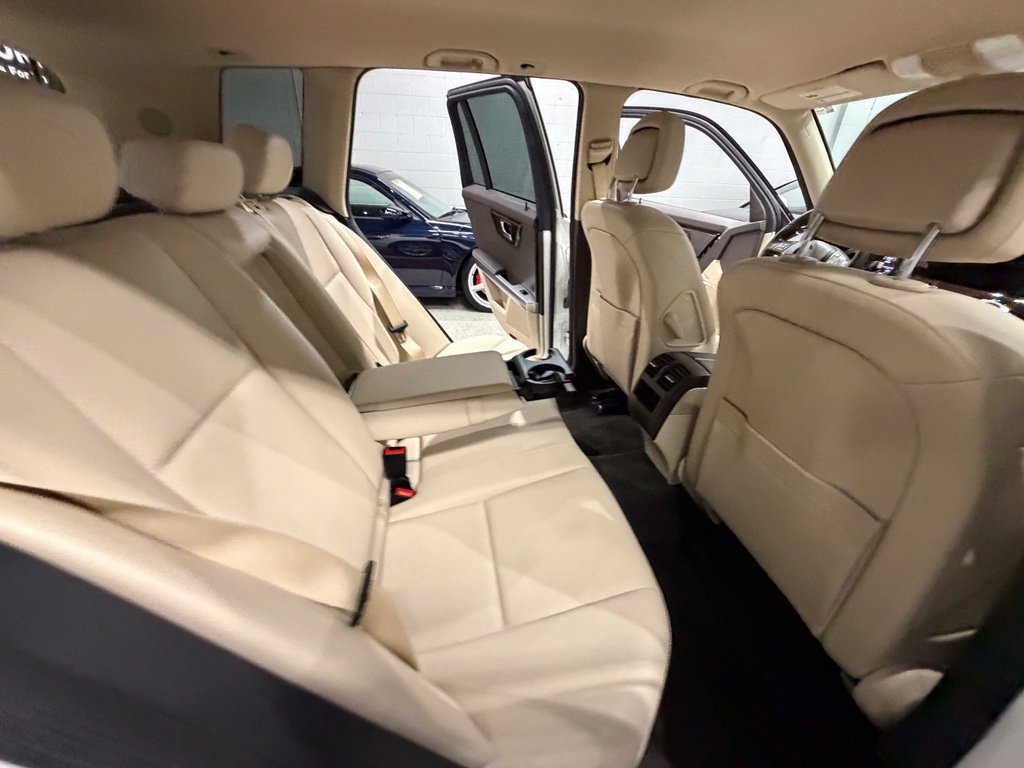 Used 2013 Mercedes-Benz GLK 350 4MATIC image 29