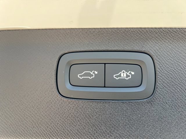 New 2026 Volvo XC90 B5 Core AWD/4WD image 28