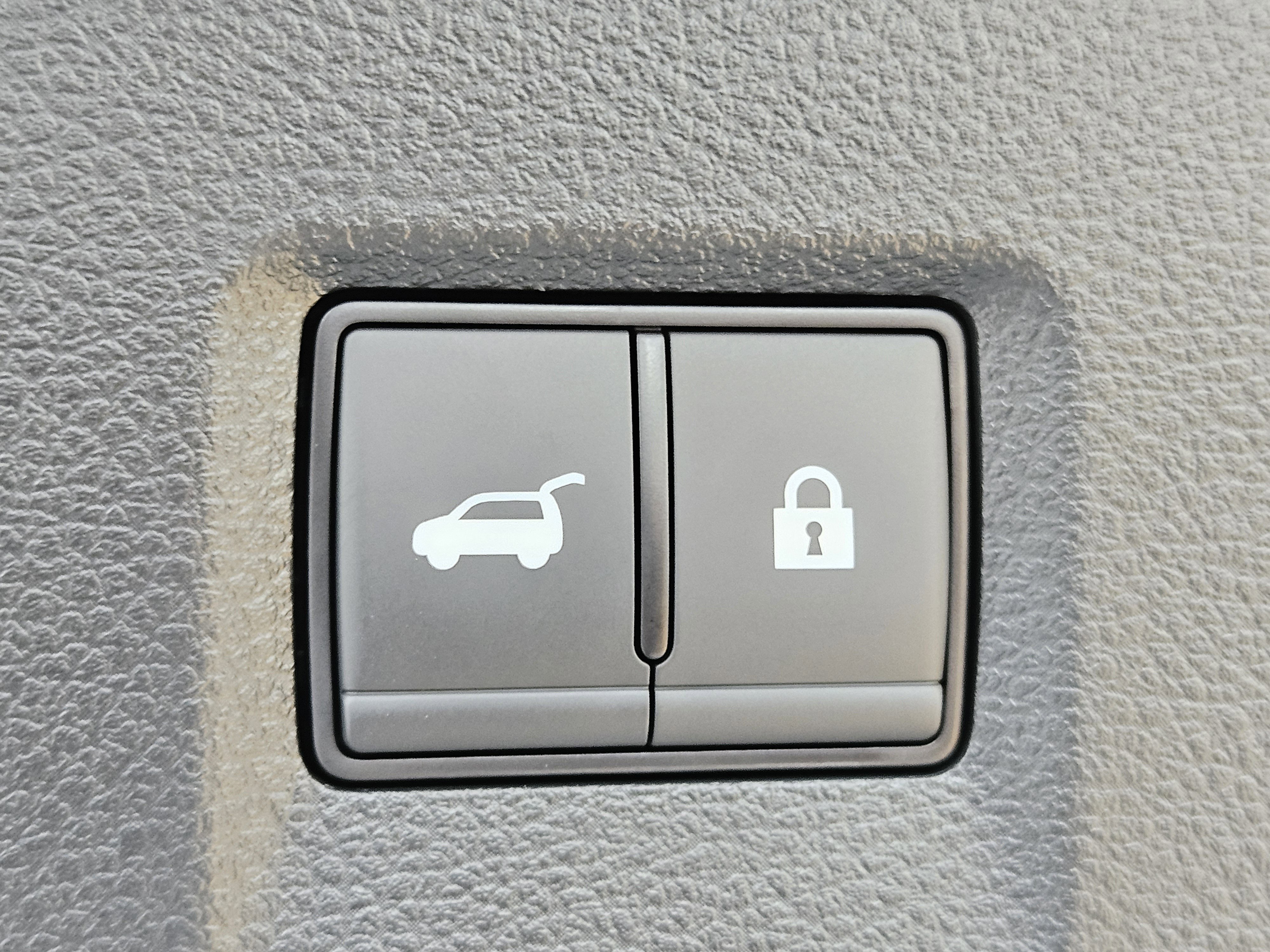 New 2026 INFINITI QX60 Luxe w/ Dark Cargo Package image 13