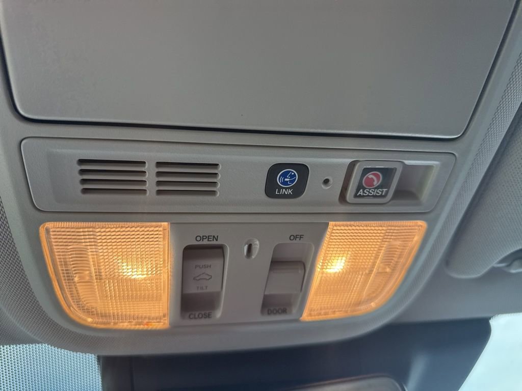 Used 2021 Honda Accord Touring image 9