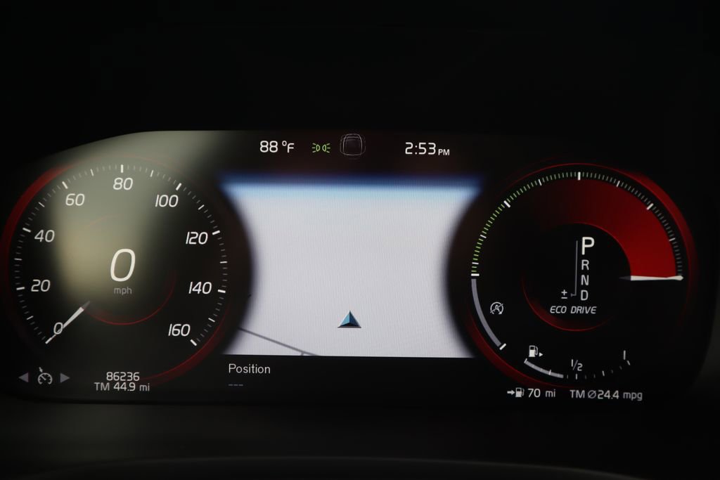 Used 2021 Volvo V60 T5 Cross Country image 33