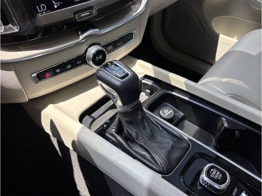 Used 2021 Volvo XC60 T5 Inscription w/ Climate Package AWD/4WD image 39