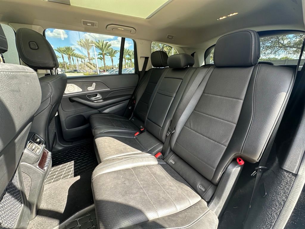 Used 2023 Mercedes-Benz GLS 450 4MATIC image 35