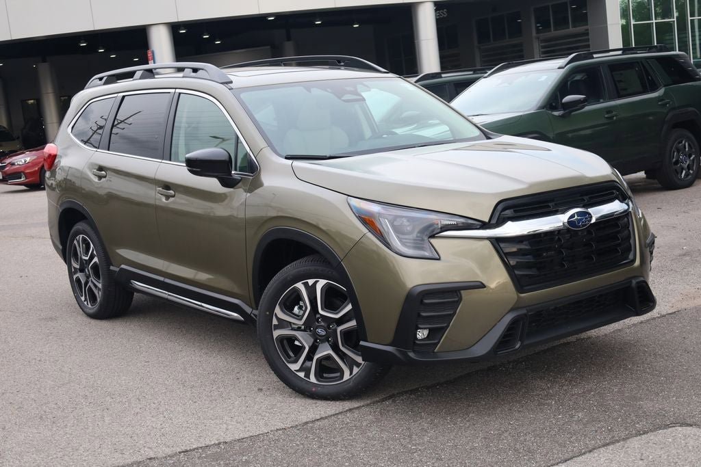 New 2026 Subaru Ascent Limited AWD/4WD image 2