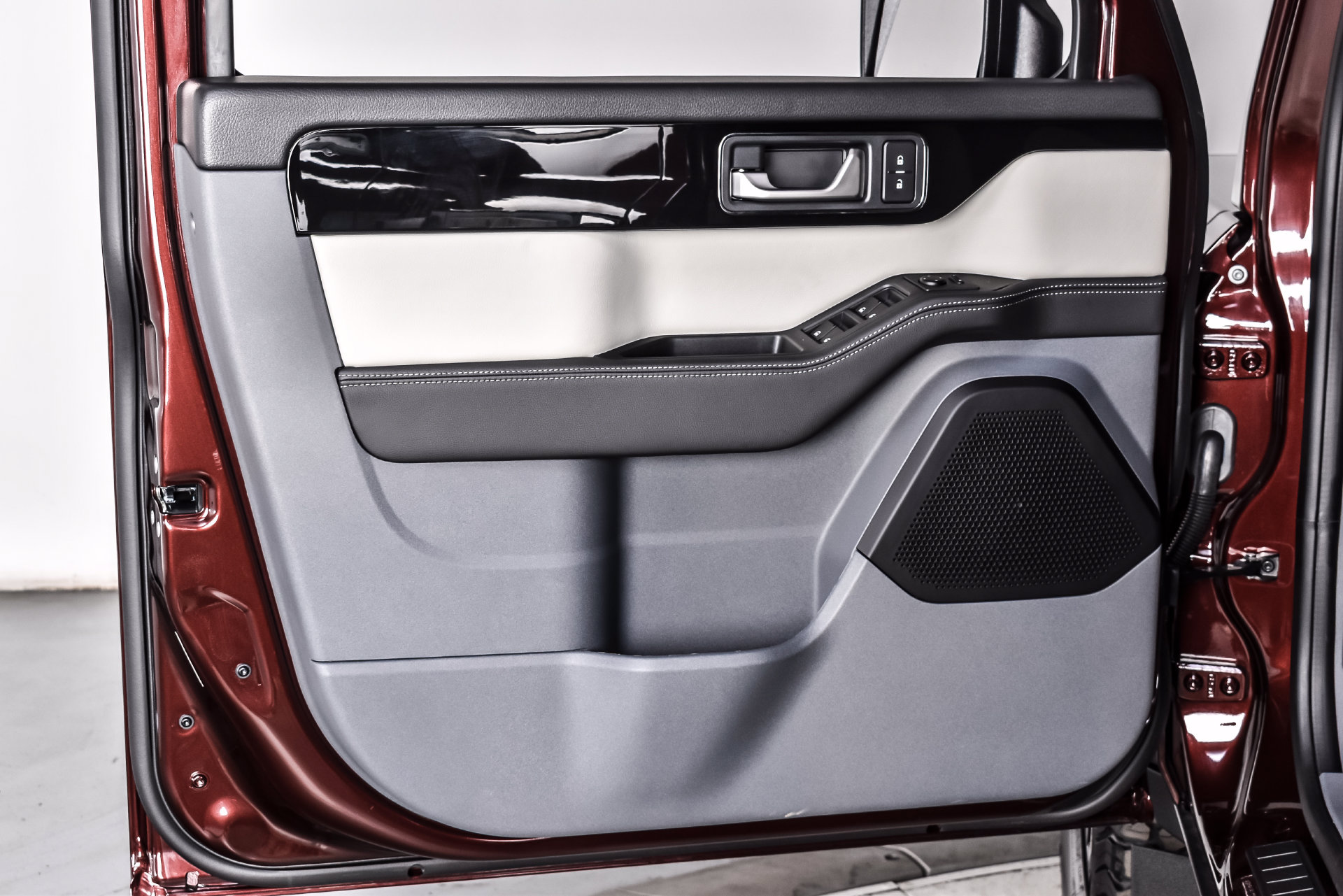 New 2026 INEOS Grenadier Station Wagon AWD/4WD image 13