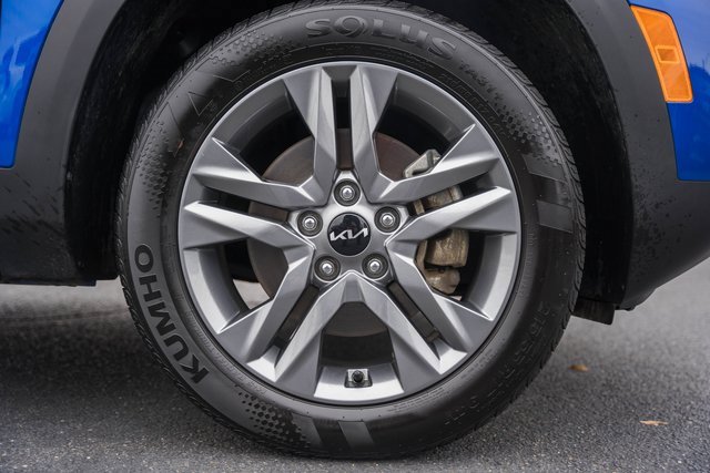 Used 2023 Kia Seltos LX image 15