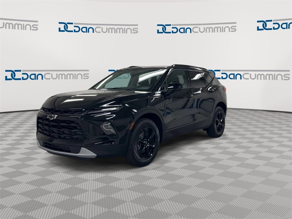 New 2026 Chevrolet Blazer LT w/ Midnight/Sport Edition image 4