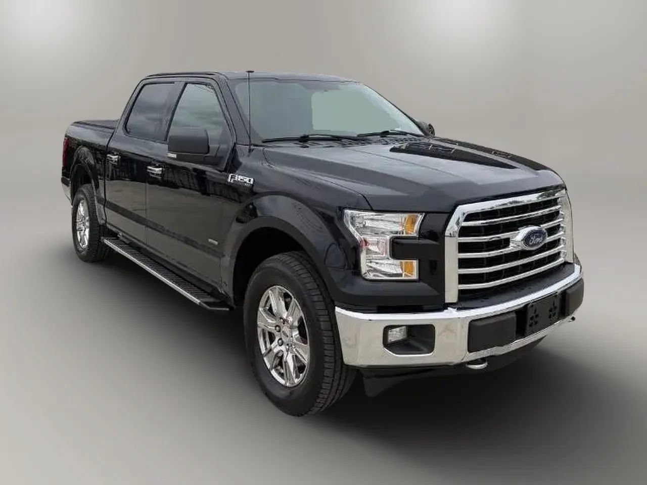 Used 2017 Ford F150 XLT w/ Equipment Group 302A Luxury AWD/4WD image 1