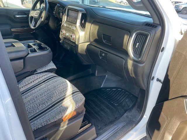 Used 2023 GMC Sierra 3500 SLE w/ SLE Convenience Package AWD/4WD image 9