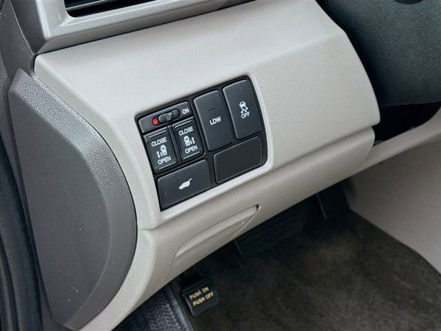 Used 2017 Honda Odyssey EX-L image 10