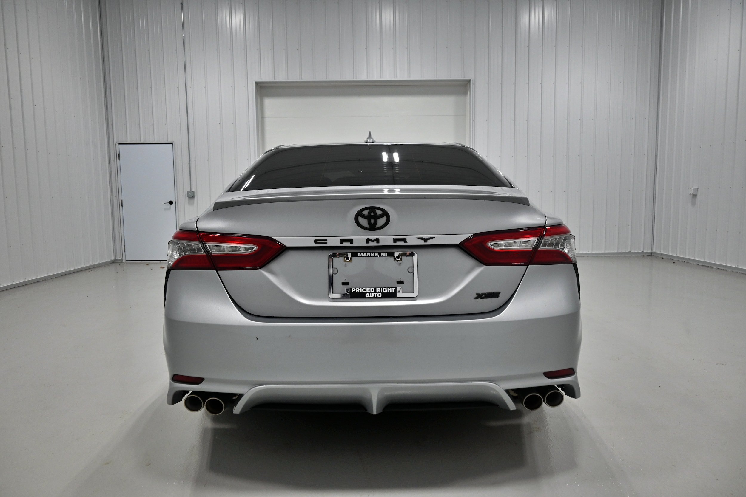 Used 2019 Toyota Camry XSE FWD image 30