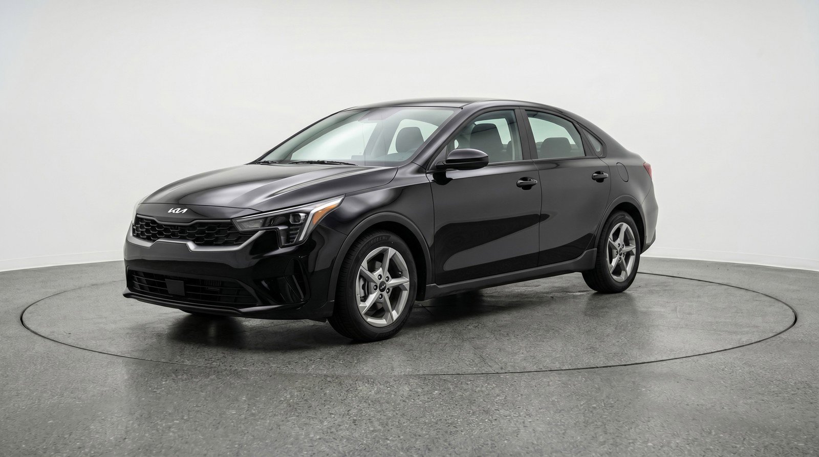 Used 2025 Kia K4 LXS FWD image 3