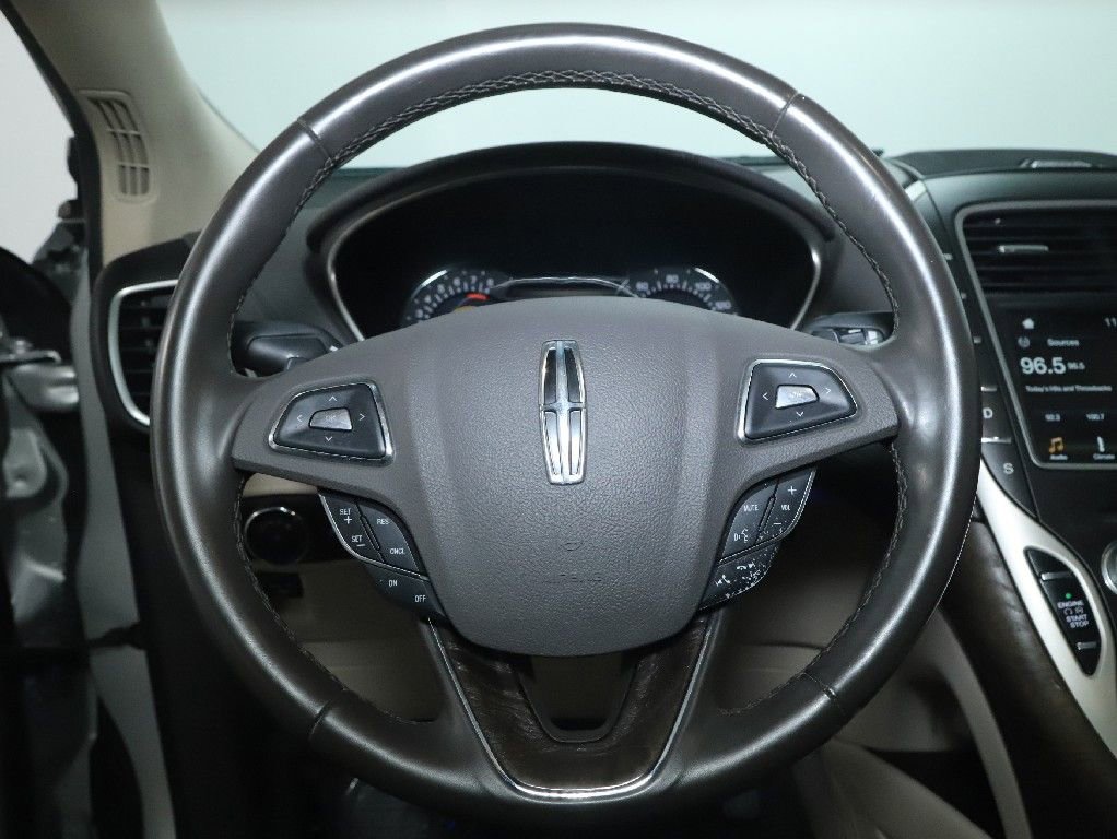 Used 2018 Lincoln MKX Reserve image 23