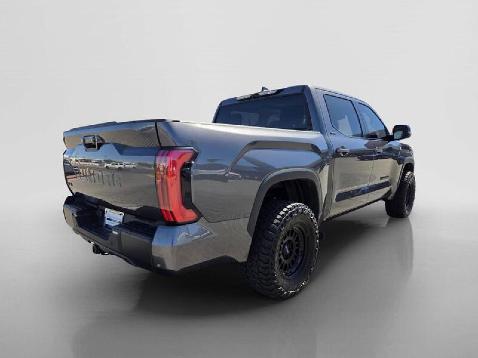 Used 2024 Toyota Tundra Limited AWD/4WD image 5