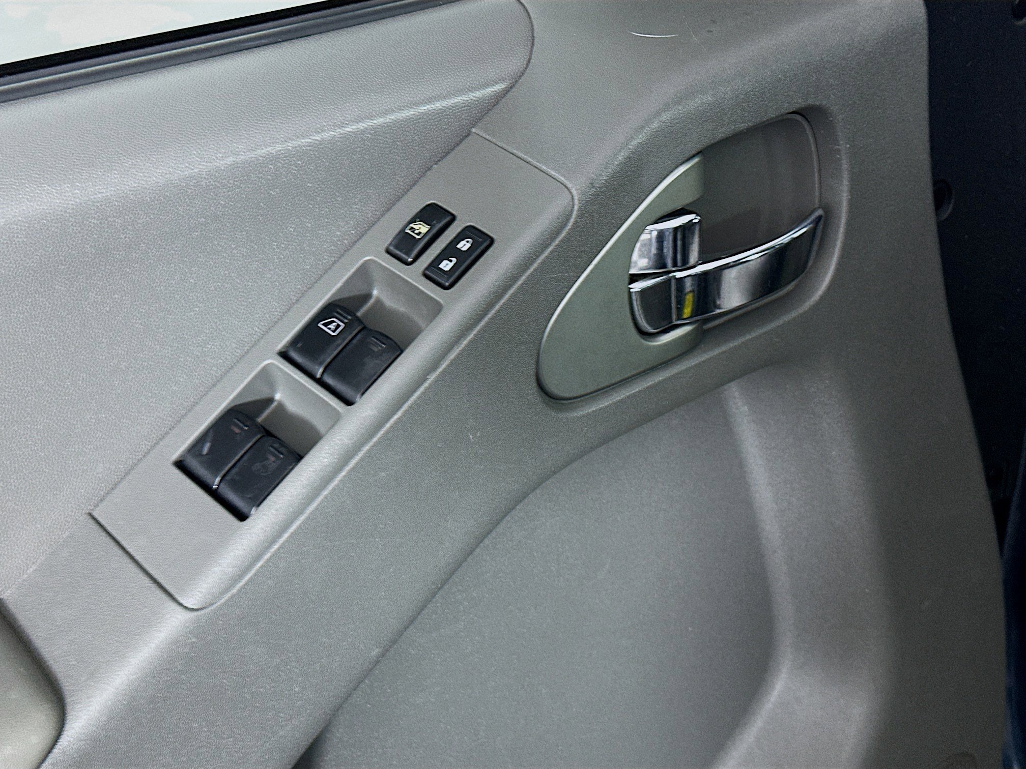 Used 2018 Nissan Frontier SV w/ Value Truck Package RWD image 15