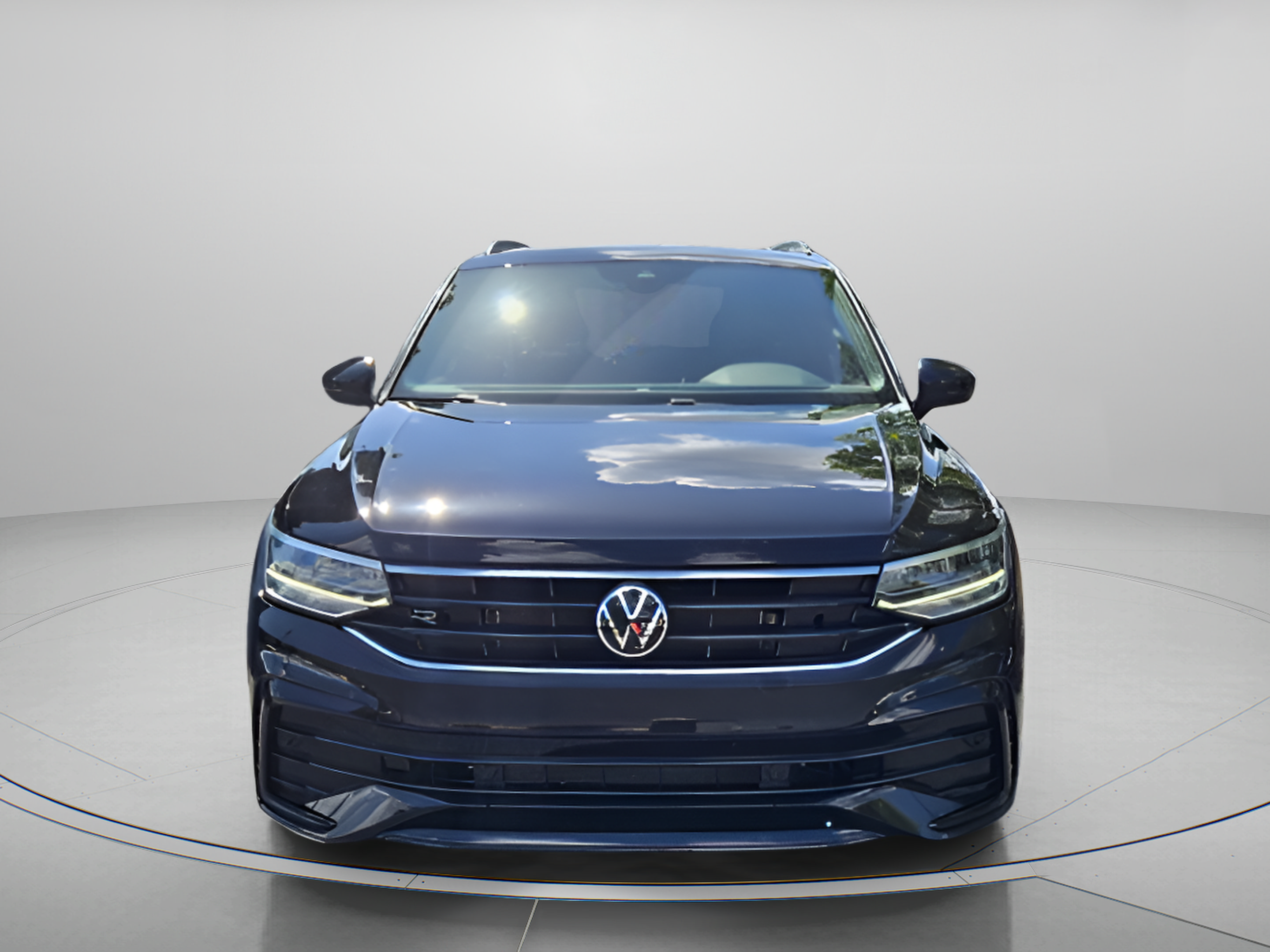 Certified 2023 Volkswagen Tiguan SE R-Line FWD image 8