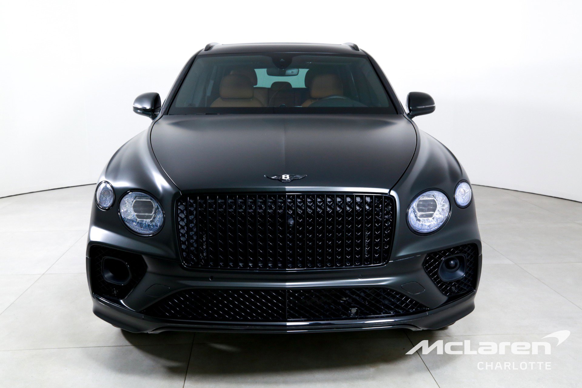 Used 2023 Bentley Bentayga Extended Wheelbase image 4