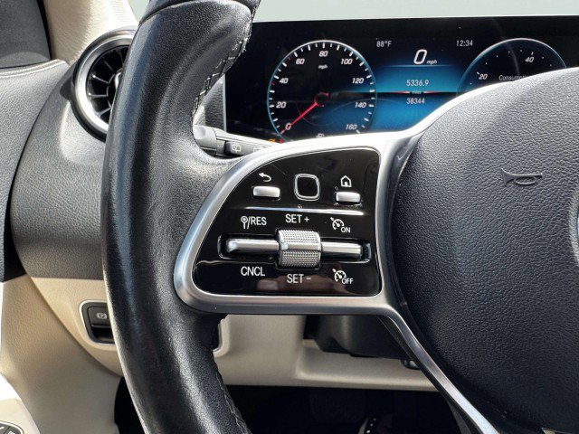 Used 2021 Mercedes-Benz GLA 250 4MATIC w/ Premium Package image 27